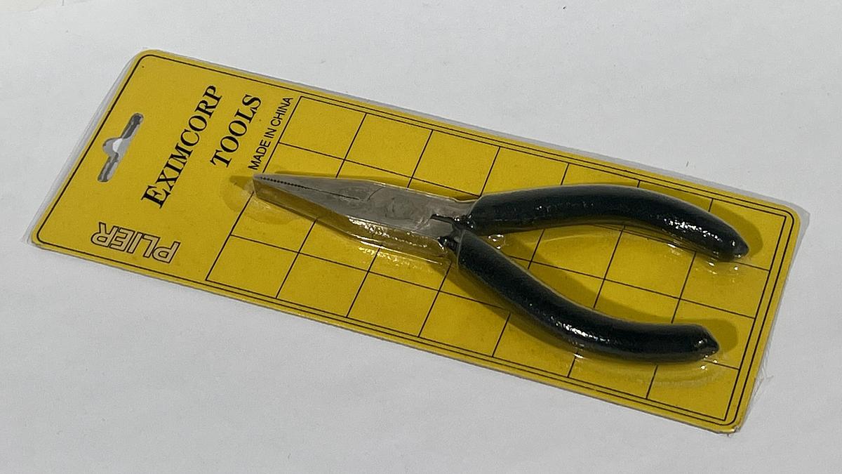 5 1/4” SQUARE NOSE PLIERS WITH CUTTERS
