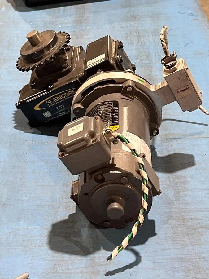 Used Baldor Reliance CDP3310 Electric Motor + Winsmith E17 MDND 300:1 RA Gear Reducer