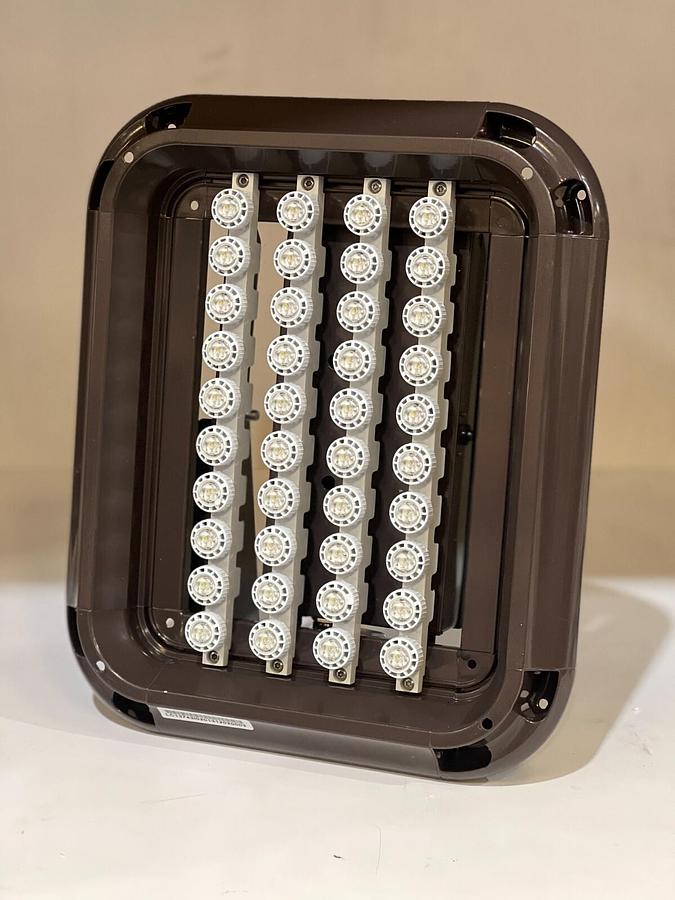 Used Sansi LED Flood Light 5000K 50 Watt 8800 Lumen 120-277VAC - C0820-C-90