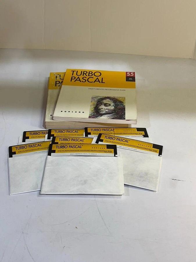 Used Lot of Vintage Borland Software and Manuals Turbo C++, Turbo Pascal, Paradox