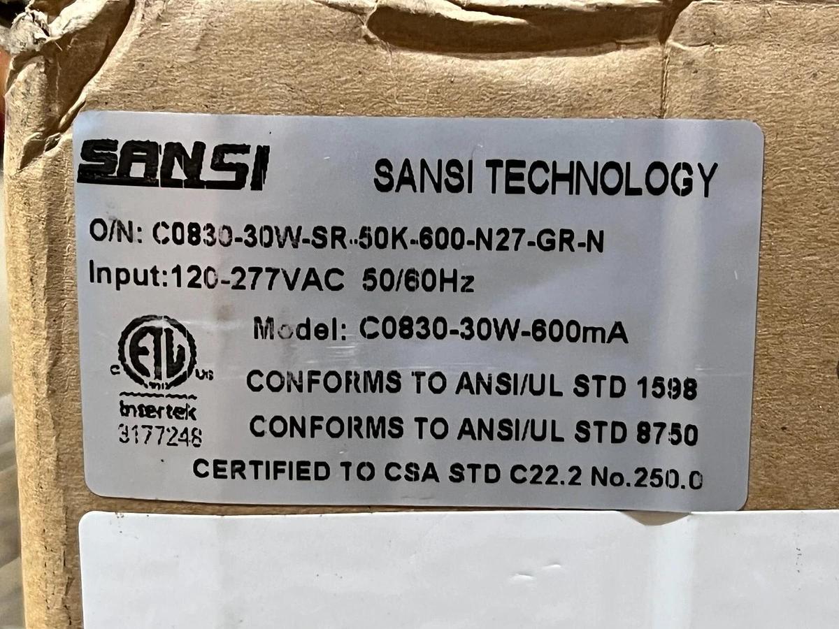 Sansi LED Street Light 5000K 30 Watt 3500 Lumen 120-277VAC - C0830-30W-600mA