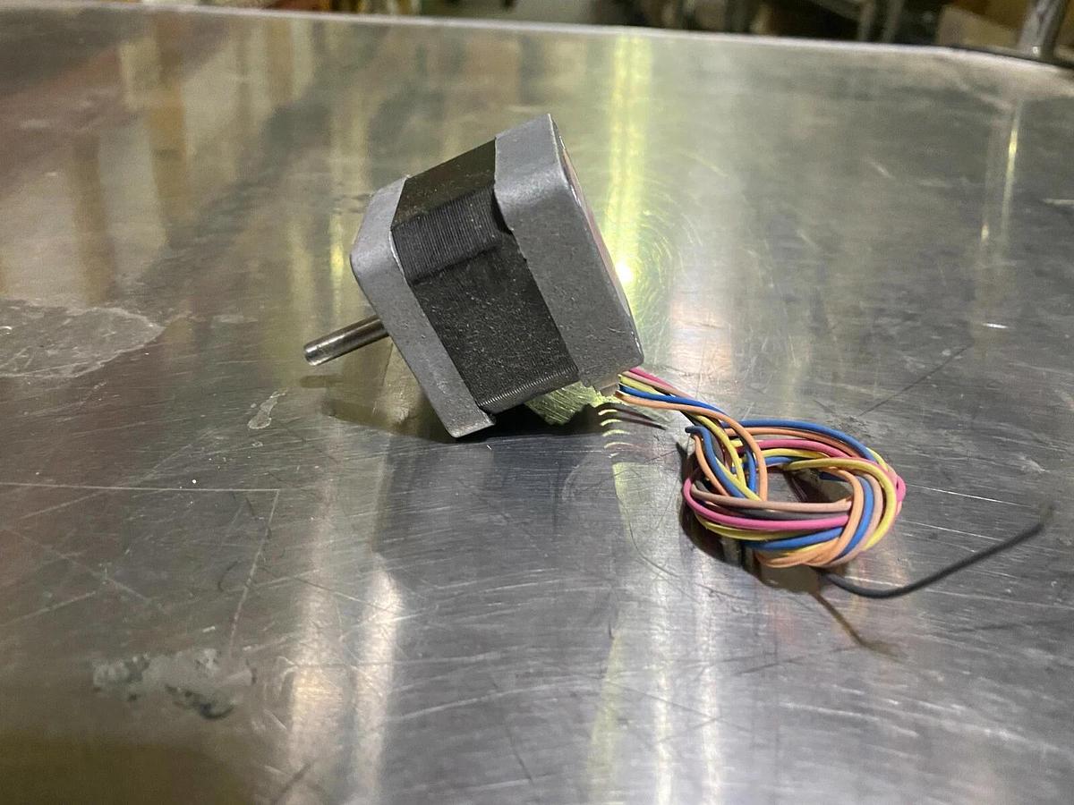 Mycom PF244-A 3.4V 1.2A 1.8Deg/Step 2-Phase Stepping Motor - Stepper