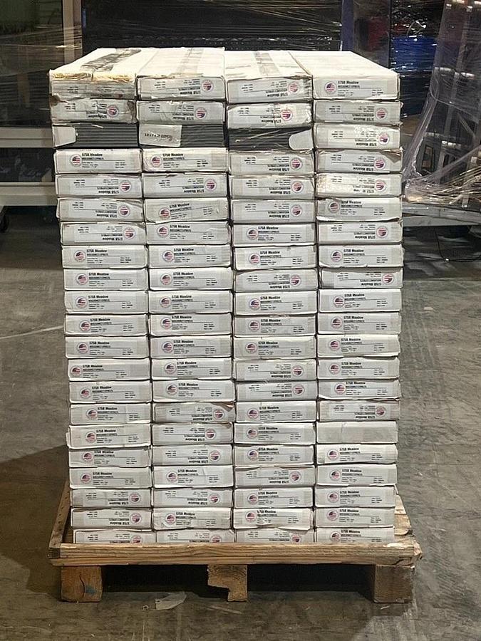 Used Box of 15 PCS (35 SQFT) Luxury Vinyl Tile Flooring (7" x 48" Planks) 3mm Thick