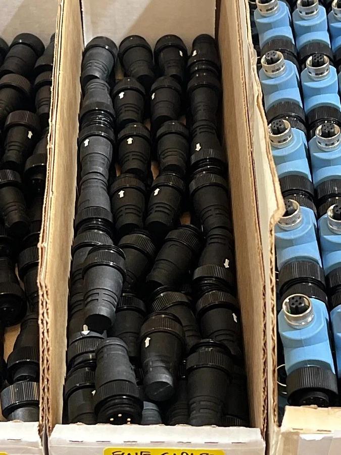 100 Pieces: Mini-Change 7/8" 5-Pin Terminators 60 Male and 40 Female