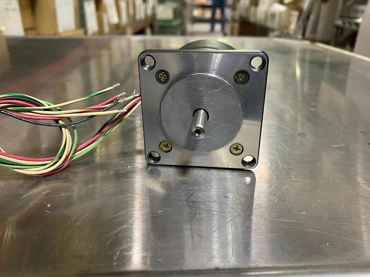 Mycom PS465-33A 24V 0.21A 4-Phase Stepping Motor - Stepper