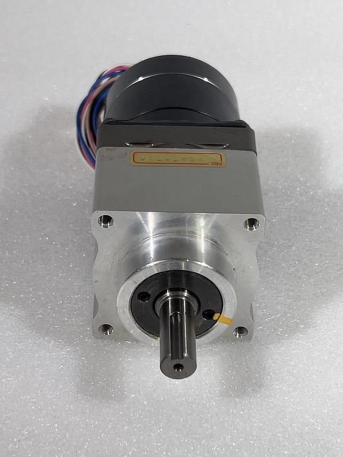 You are bidding on a Mycom Model PS566MBG02B Dual Shaft Stepper Motor PS566M-B with 20:1 Ball Gear Reducer