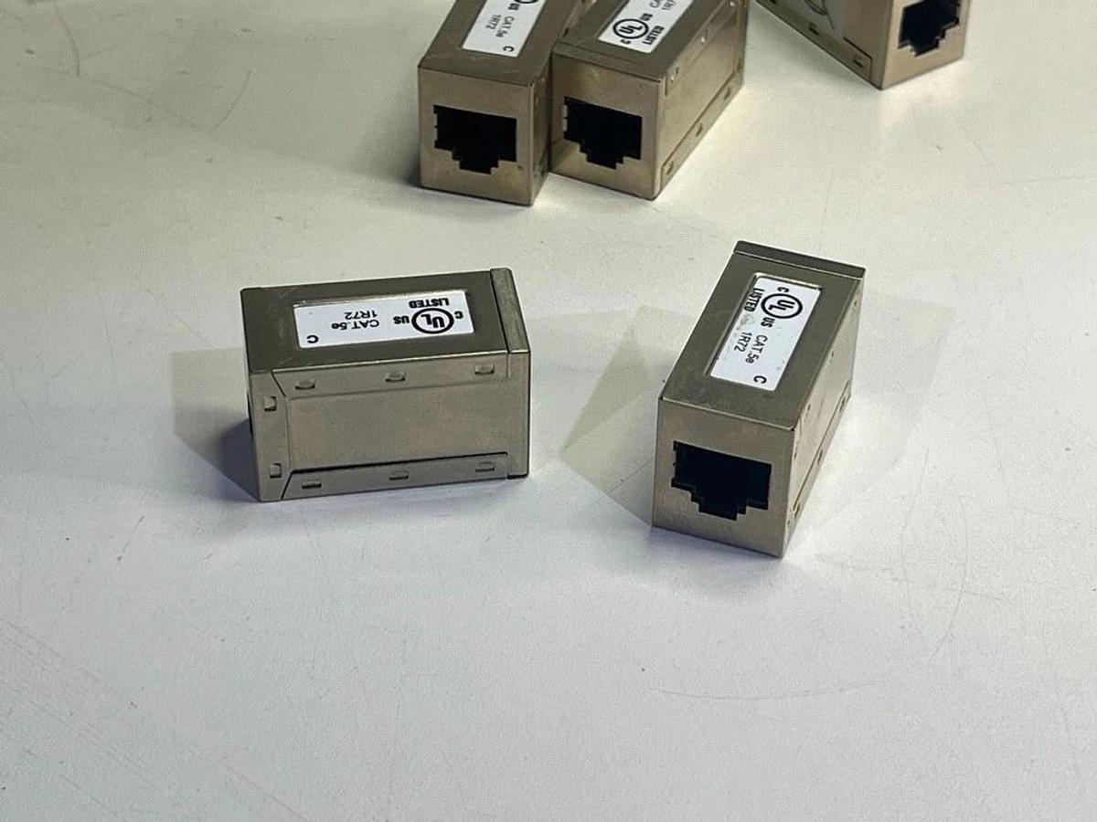 Lot of 13: Tripp Lite N032-001 Cat5e Inline Shielded Compact Coupler RJ45 F/F