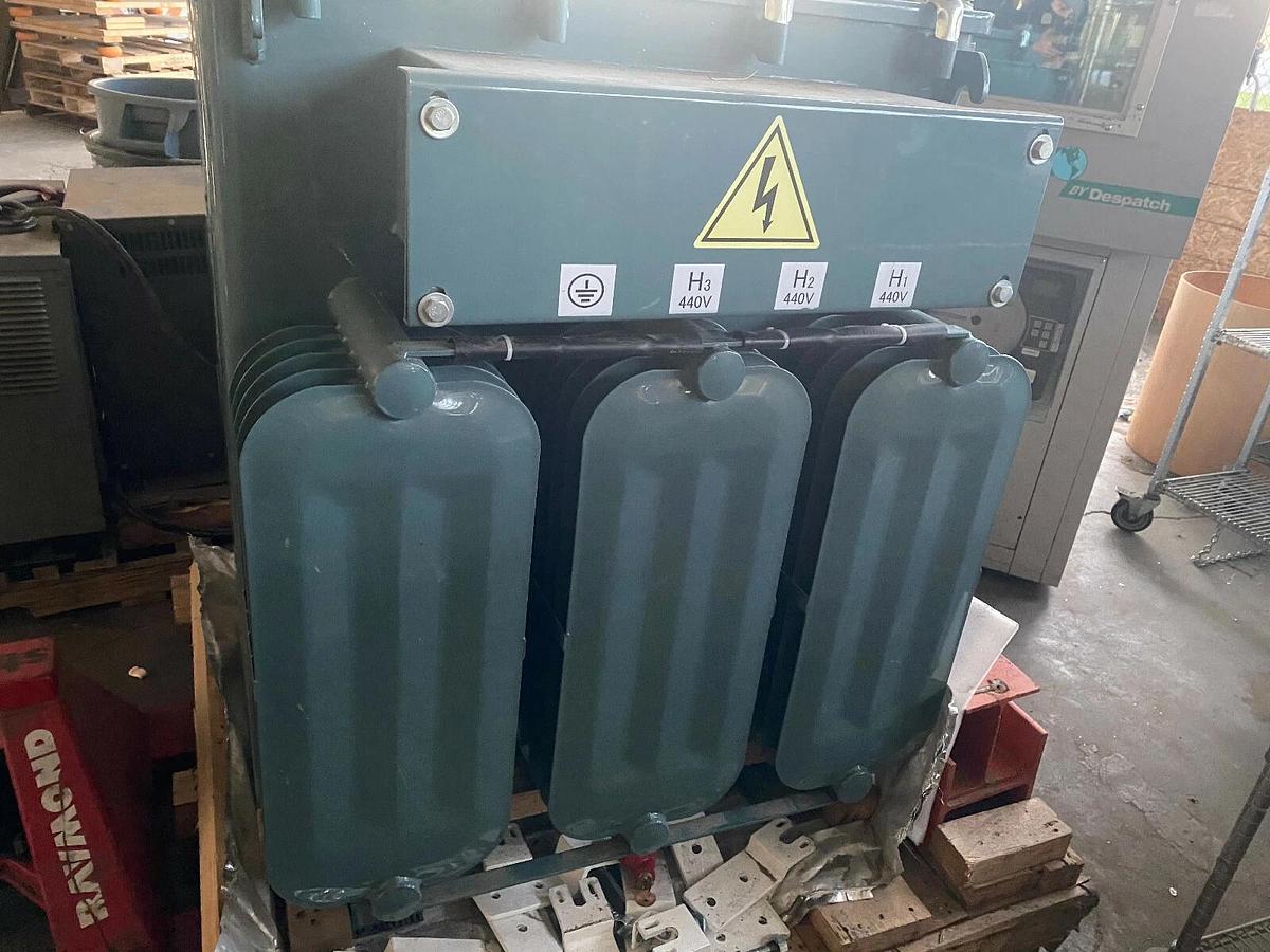 SUGA Electric 345kVA Oil-Type Three-Phase Transformer Model LOT-345 440V to 480V