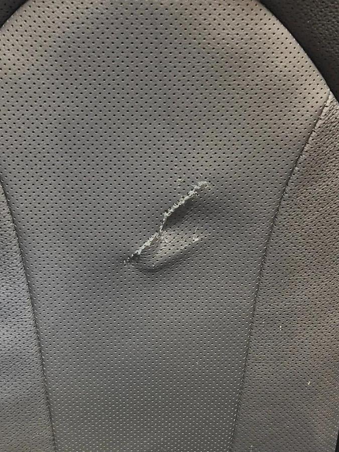 Used 4X Toyota Camry 2018-2023 Seats 2 Leather, 2 Fabric ( 3 Driver, 1 Passenger )