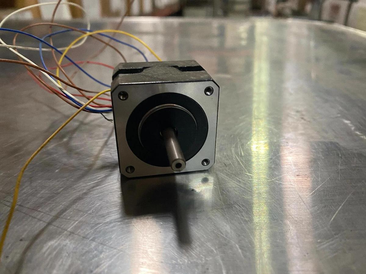 Mycom PS443-02B 9.6V 0.4A 1.8Deg/Step 4-Phase Stepping Motor - Stepper