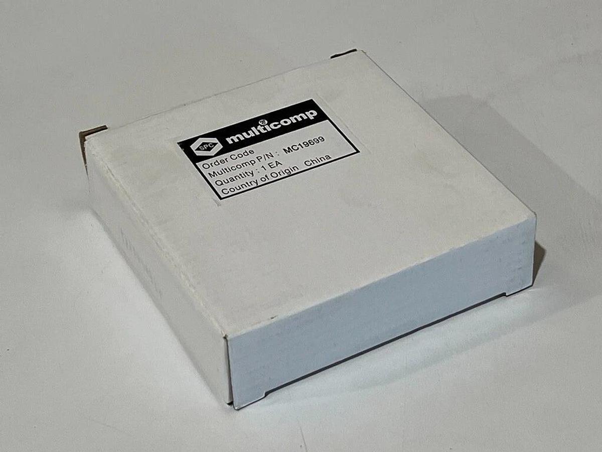 Used Box of 18 Pieces Multicom MC19699 220-240 VAC 120mm Axial Fans