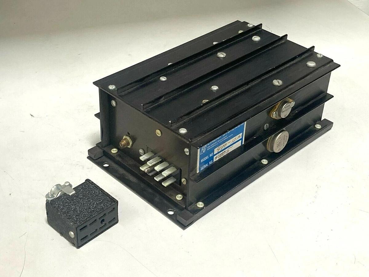 Linear Systems Century 400-12M DC-DC Converter - Mobile Power Supply Ham Radio