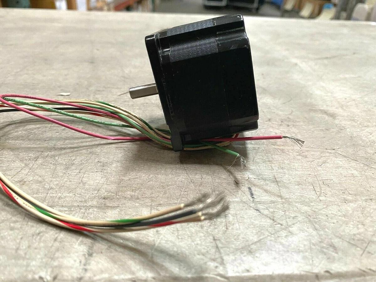 Mycom Nyden PF464-02A 2.8V 2.0A 1.8Deg/Step 4-PhaseStepping Motor - Stepper