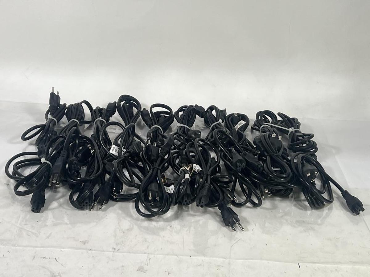 Used Lot of 30 Computer Power Cords NEMA 5-15P to IEC60320 C5 (Mickey Mouse)