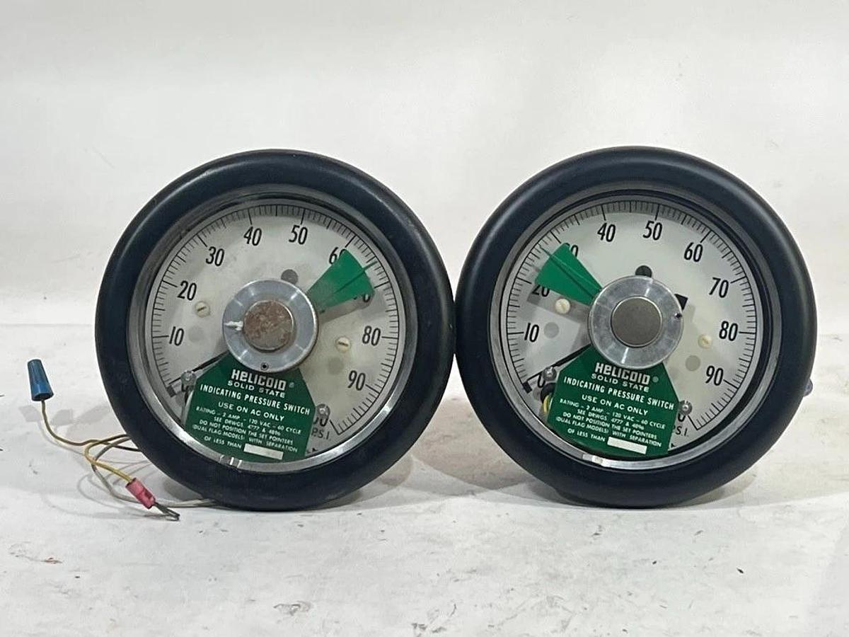 Lot of 5 Helicoid Gauges Part No. F1E4E9A3A0000 Type 410R Pressure Gauge