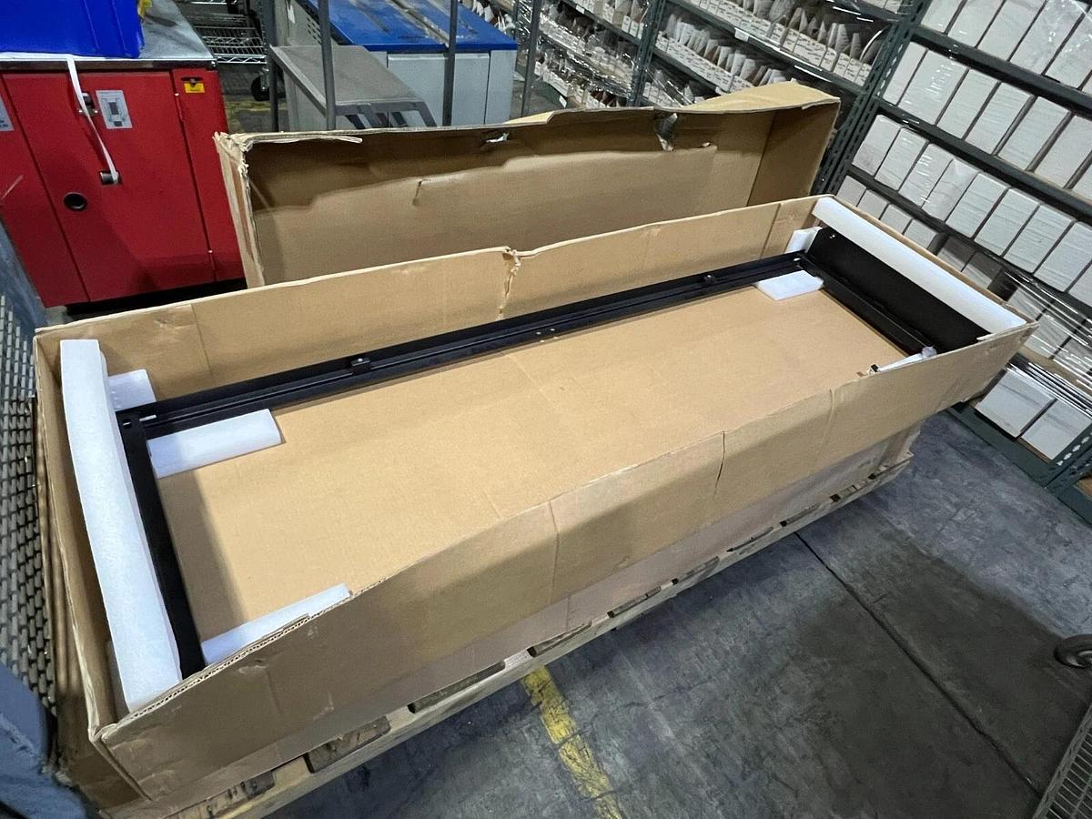 Schneider Electric APC ACF101BLK - Rack Air Removal Unit 115V 60Hz