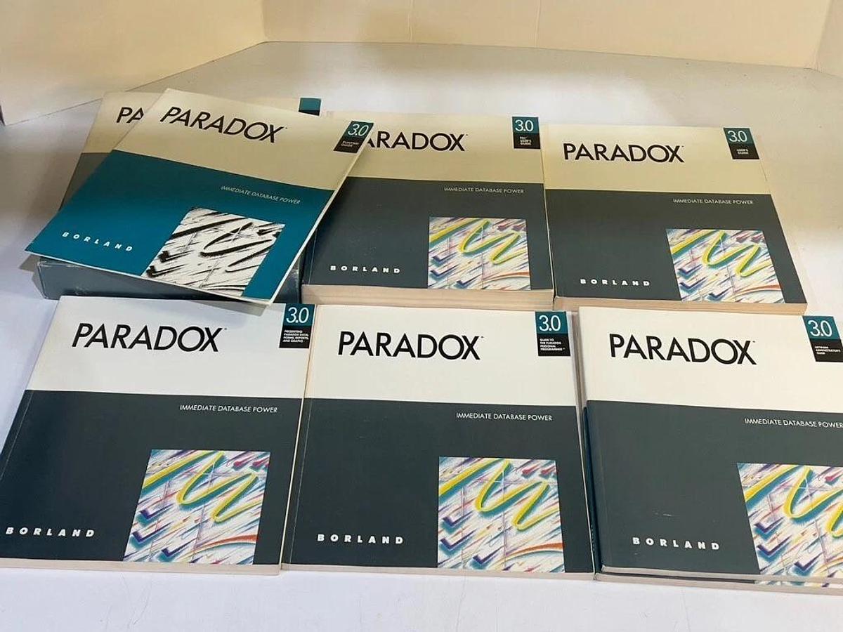 Used Lot of Vintage Borland Software and Manuals Turbo C++, Turbo Pascal, Paradox