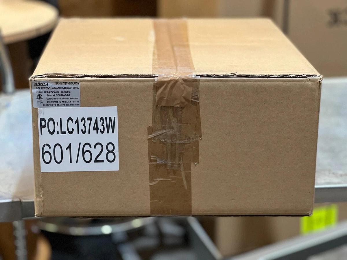 Used Sansi LED Flood Light 5000K 50 Watt 4900 Lumen 120-277VAC - C0820-C-50