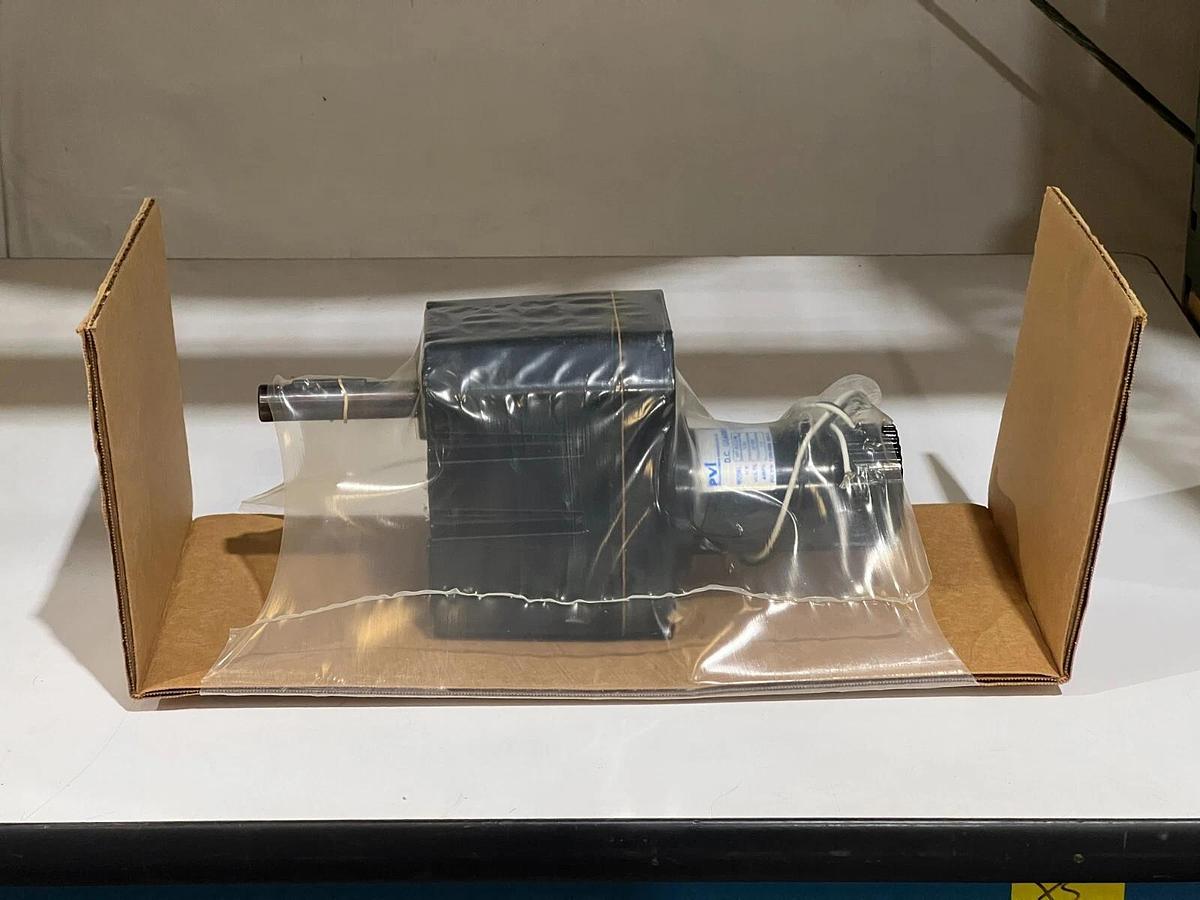 Used Bison 011-652-2206 650 Series DC Gearmotor - 1/20 HP 24VDC 1.0A 0.9RPM 750 IN-LB