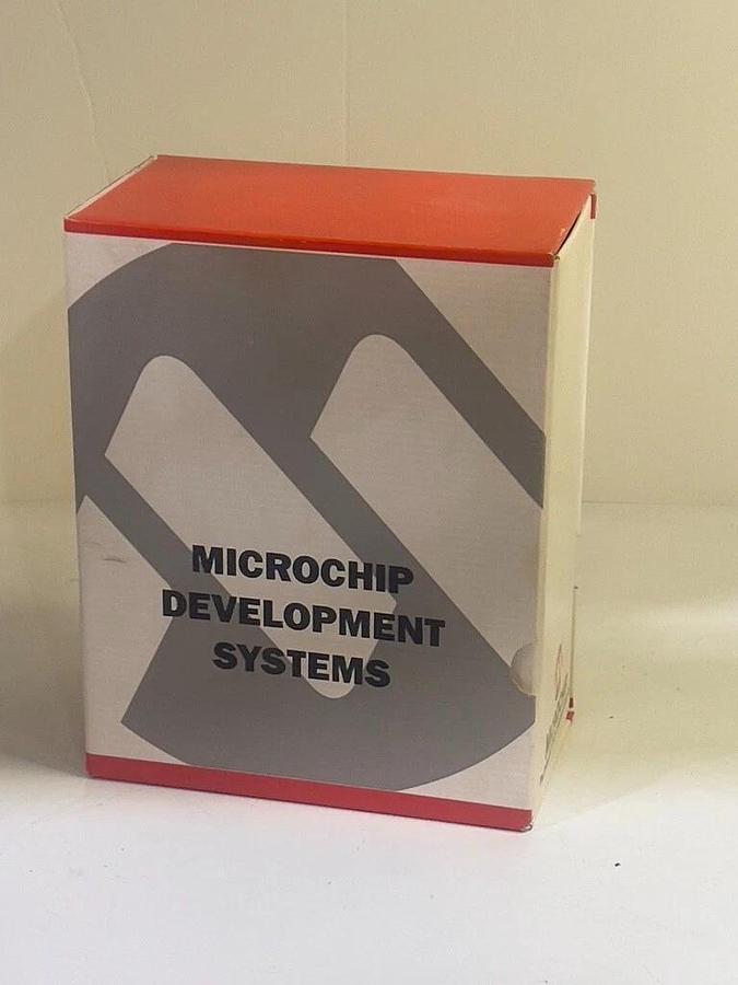 Microschip DV164001 MPLAB-ICD Evaluation Kit for PIC16F87x Board