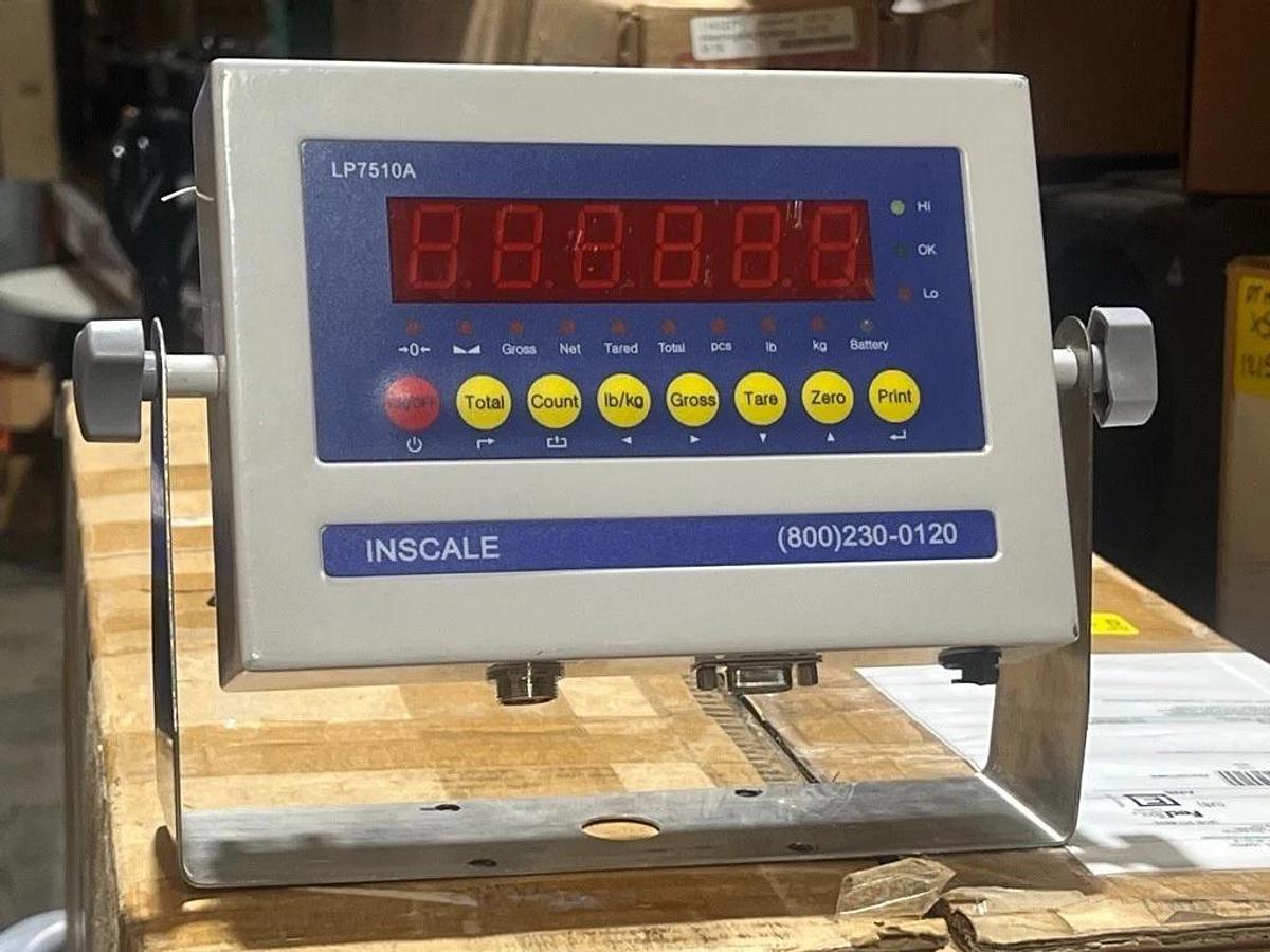 Used Uline H-9672 5' x 5' Floor Scale with H-1609 Ramp and LP7510A Display Indicator