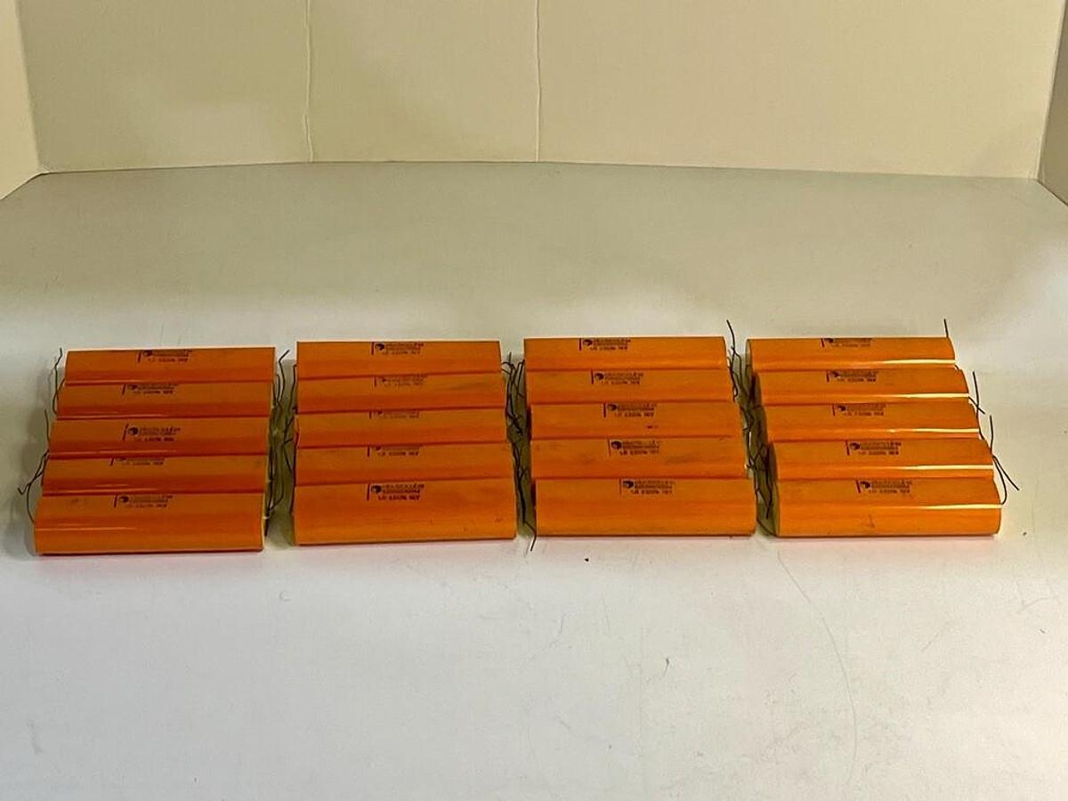 Lot of 20: Electrocube 520BIG105M 1.0uF ±20% 1kV HV Axial Film Capacitor