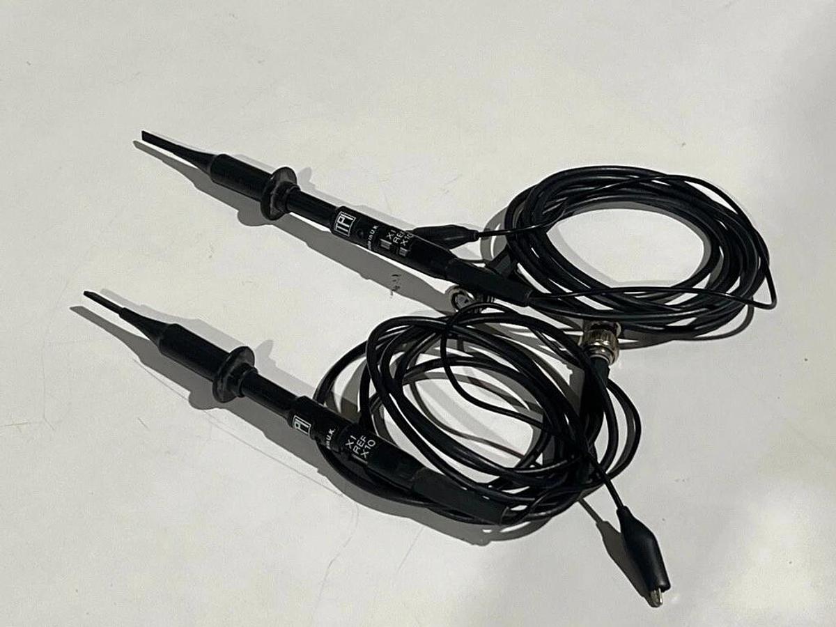 Used LOT of Oscilloscope Test Leads, Logic + Demodulation Probes, Preamp & GPIB Cable