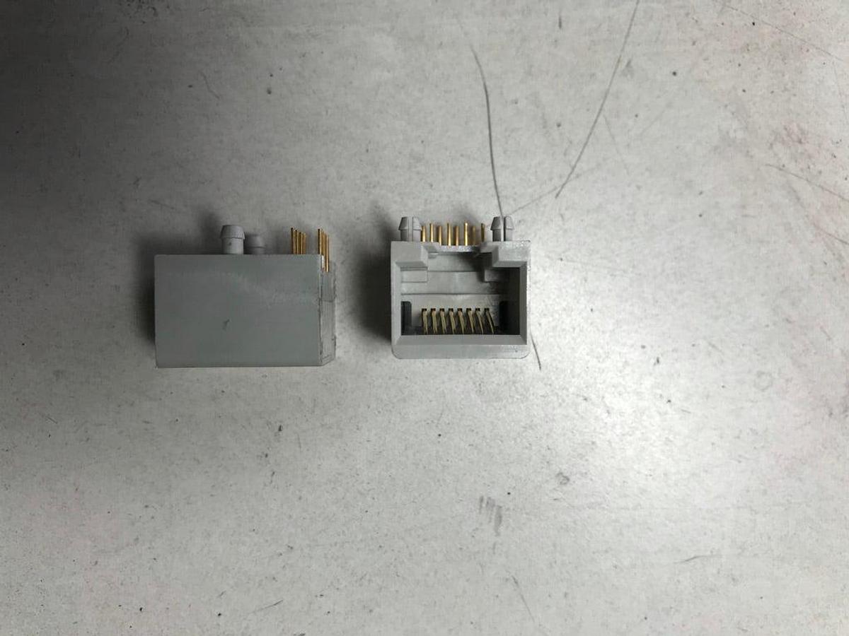 Used RJ-45 Right Angle(Gold) ES2656