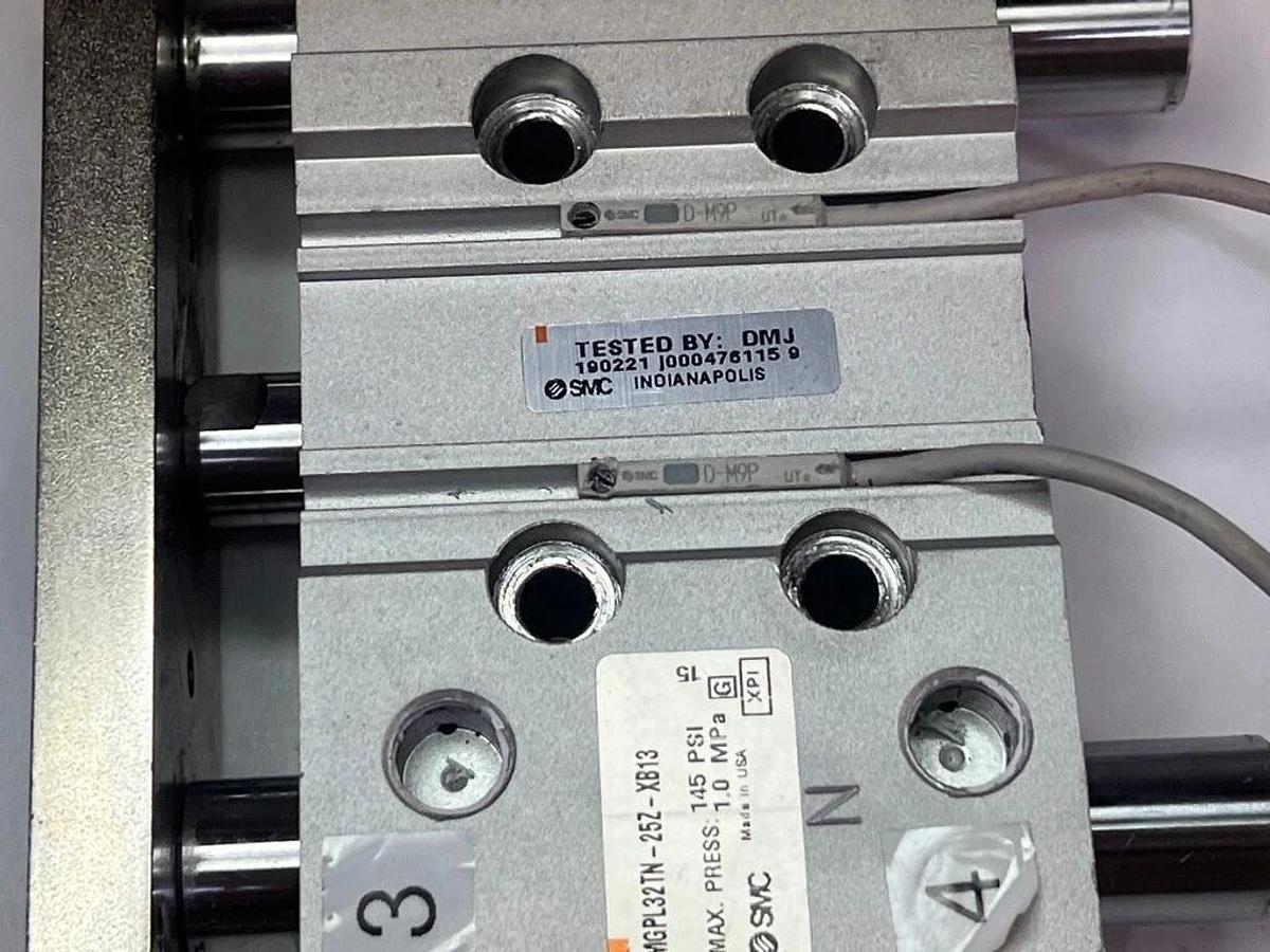 Used 2 Each SMC Pneumatic MGPL32TN-25Z-XB13 Guided Cylinders + D-M9P Reed Switches