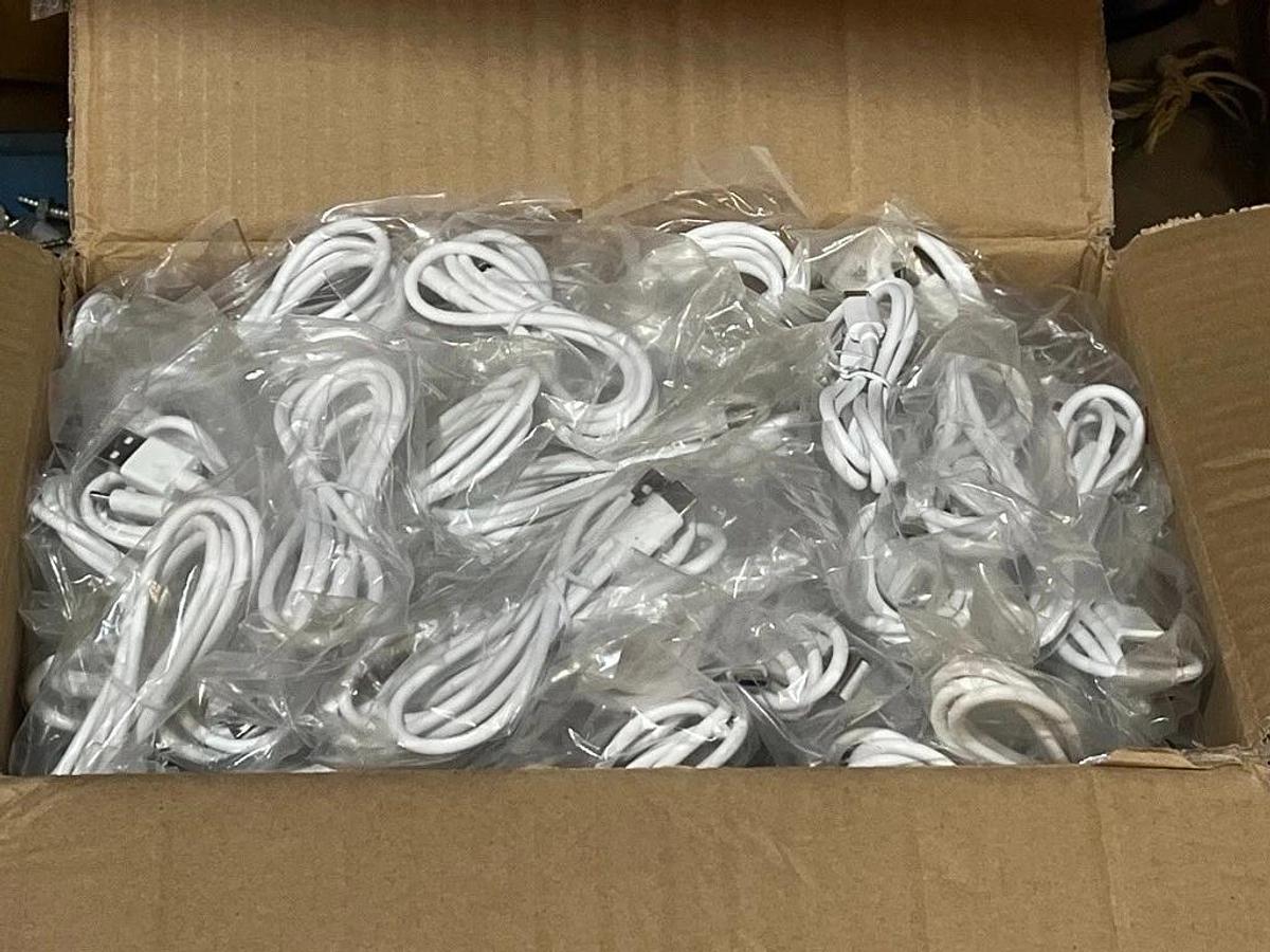 Used Box of 118 Pieces: USB A to USB C Cables, White, 3 Feet, New