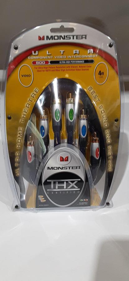 Used MONSTER CABLE 800, ULTRA HIGH PICTURE RESOLUTION WITH VIBRANT, NATURAL COLOR IDEAL FOR HDTV AND OTHER HIGH DEFINITION VIDEO SOURCES.THX CERTIFIED 4’LONG (BLUE). ES4877