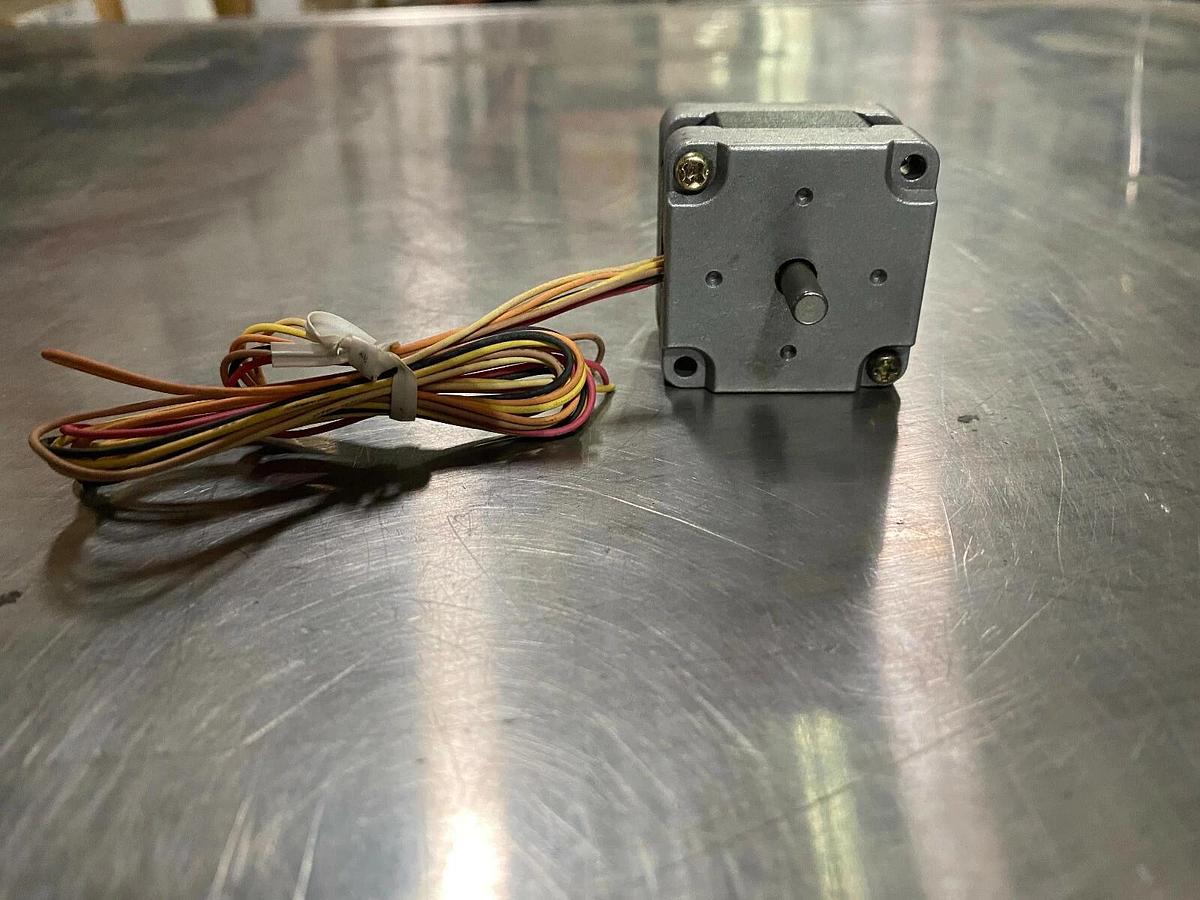 Mycom PS443-06B Stepping Motor - Stepper