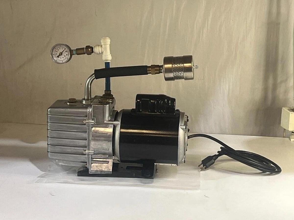 Used Fischer Technical Company LAV-3 (3CFM) 110V High Vacuum Pump with Gauge