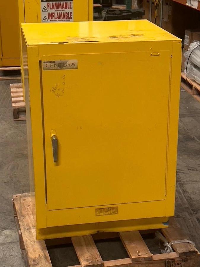 Used Justrite Centura Acids & Corrosives Storage Cabinet Hazmat 15 Gal Part # SC25424