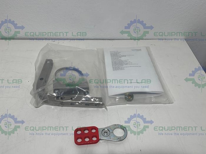 Rosemount  3051 Pressure Transmitter w/ DP0001-1560  Flange, Stainless Steel Cord