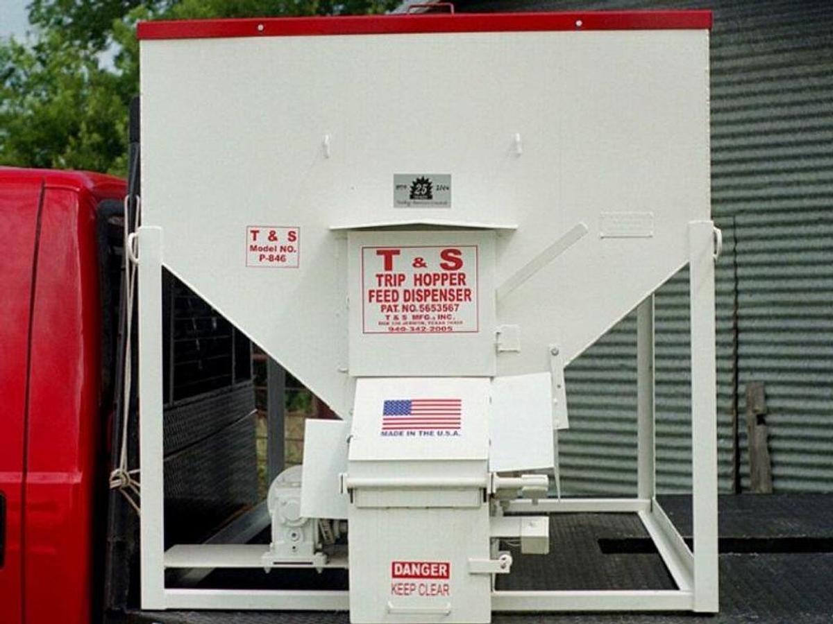 T&S Truck Model Feeder 1250 lbs.