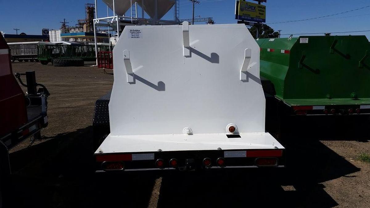 East Texas Trailers 990 gal