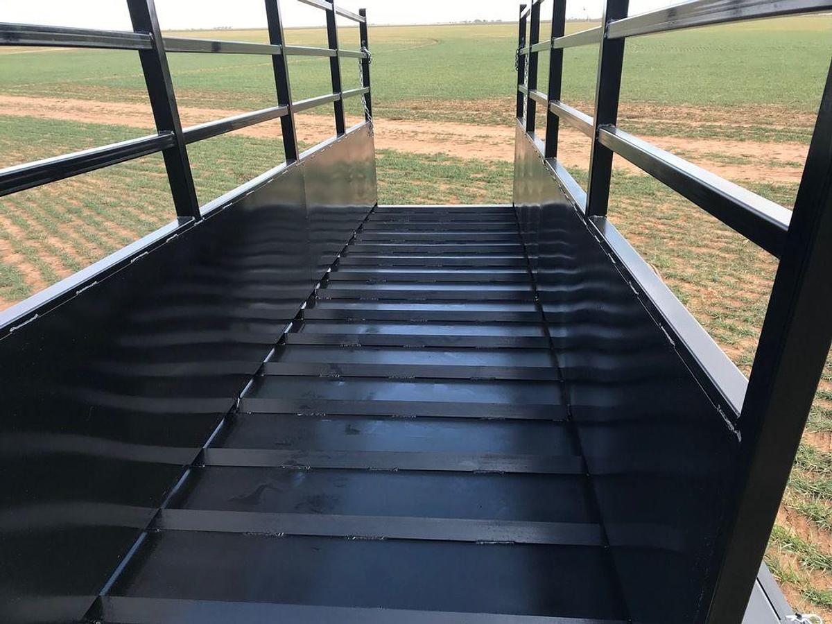 Barclay Portable Loading Cattle Chute