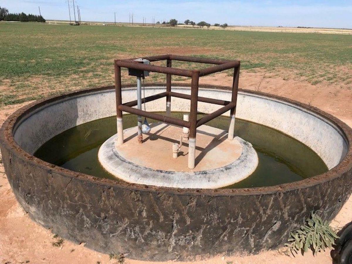 Used 5M Feeds Tire Troughs