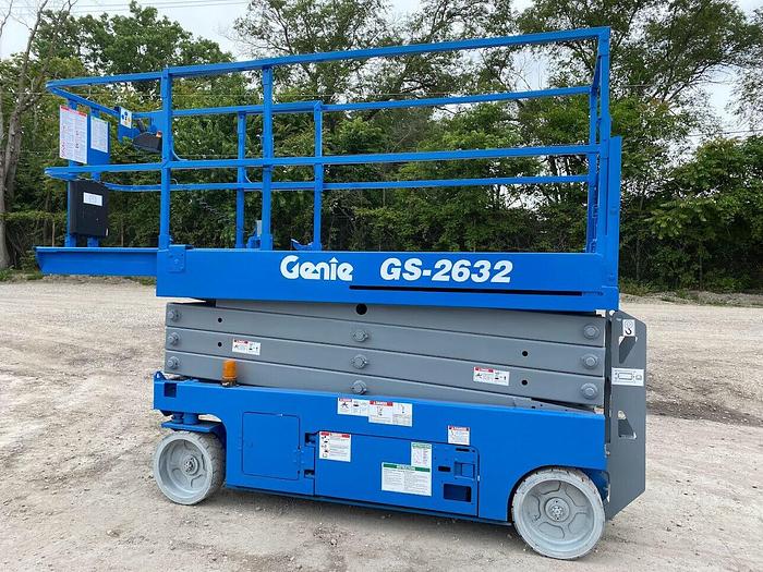 Used 2013 GENIE GS-2632