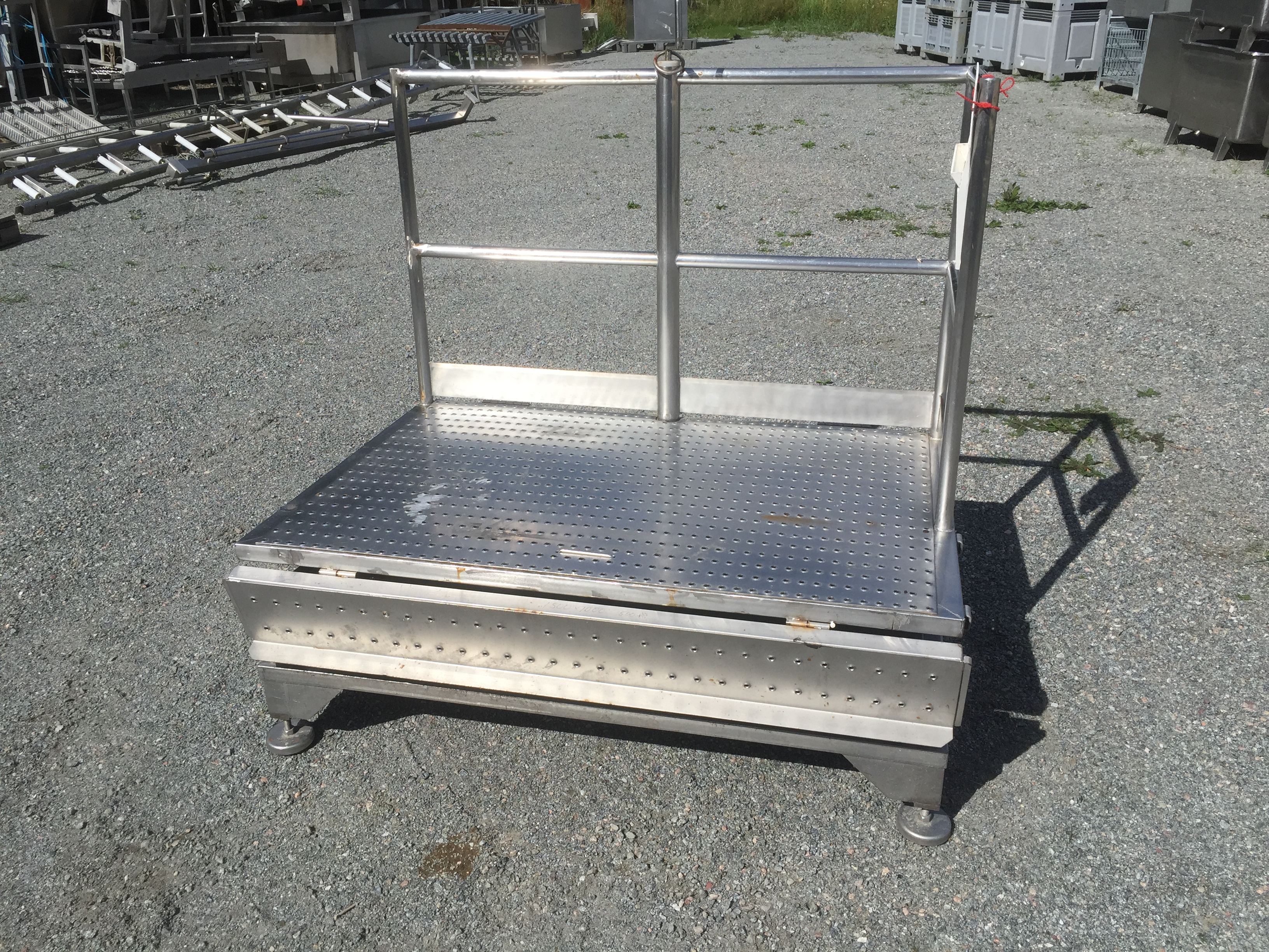 Begagnad Arbetsplattform 100×145, med vev