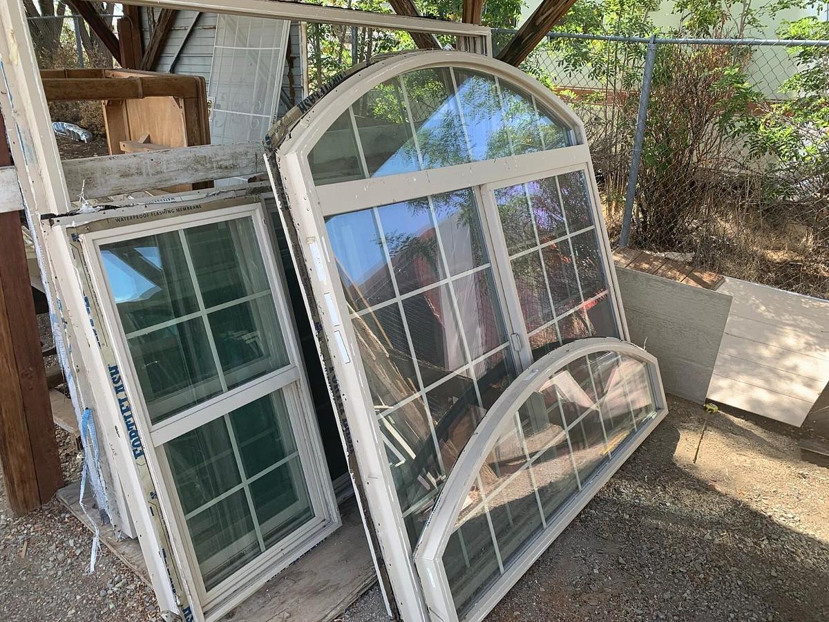 Used 35 Large Andersen Windows/Sliders - Carson City,NV