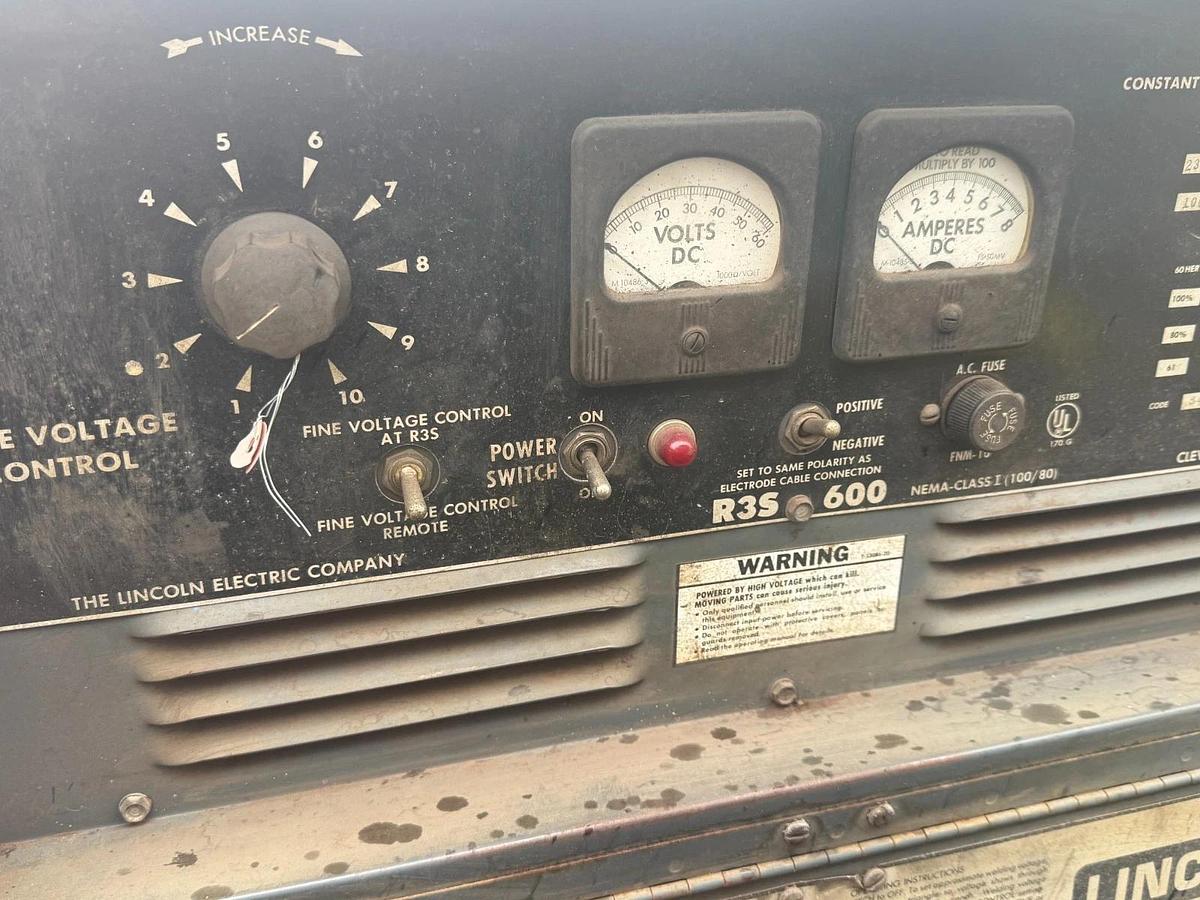 Used Lincoln Idealarc R3S 600 3 Phase Constant Voltage Arc Welder- Carson City/SF Bay