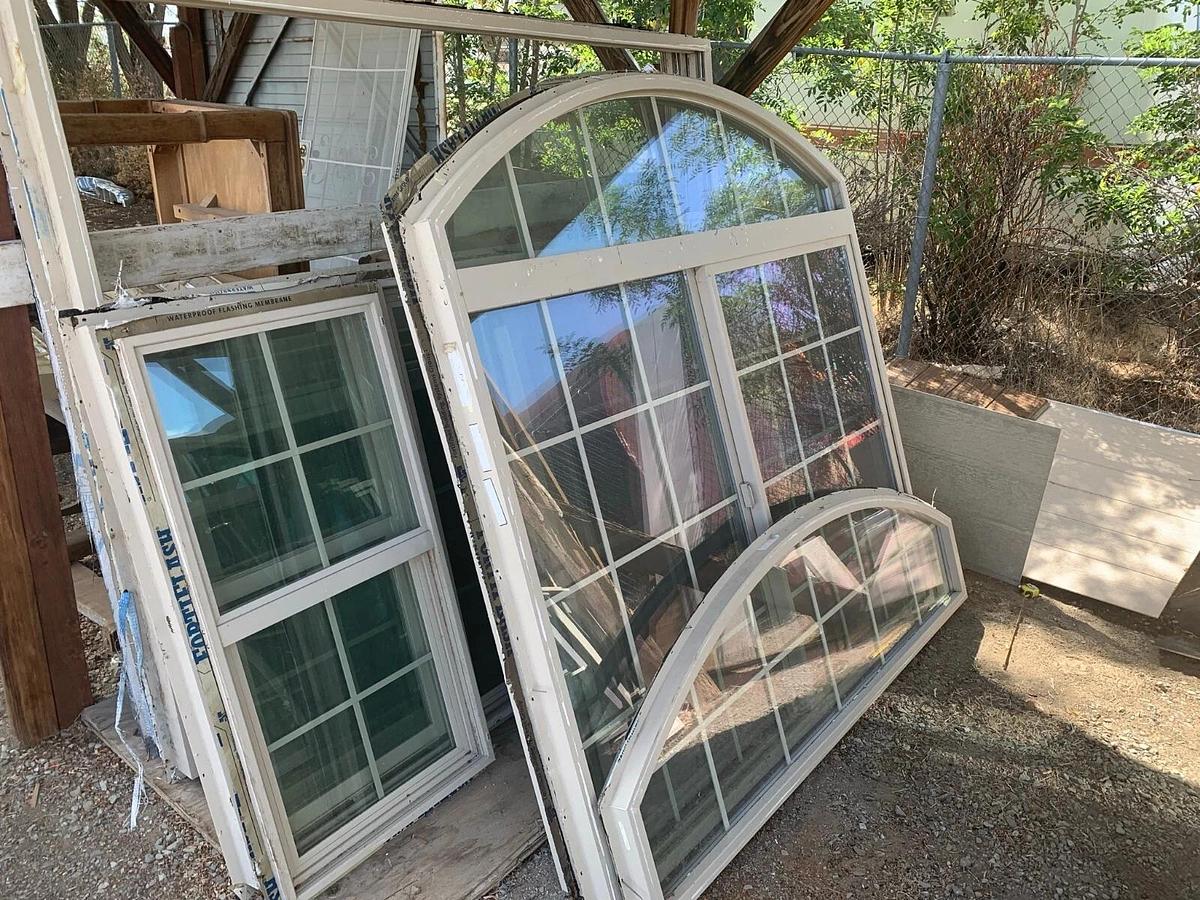 Used 35 Large Andersen Windows/Sliders - Carson City,NV