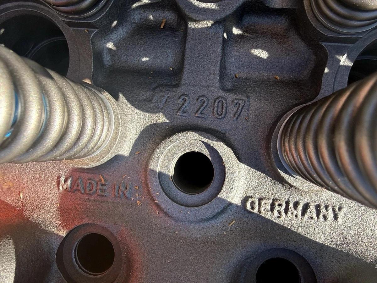 Used detroit 23511352 series 50 cylinder head