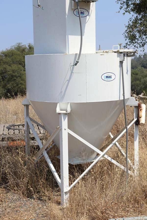 Used Schenck AccuRate Feeder Control with dual motor auger + Mac Silo w/ Centr.Blower