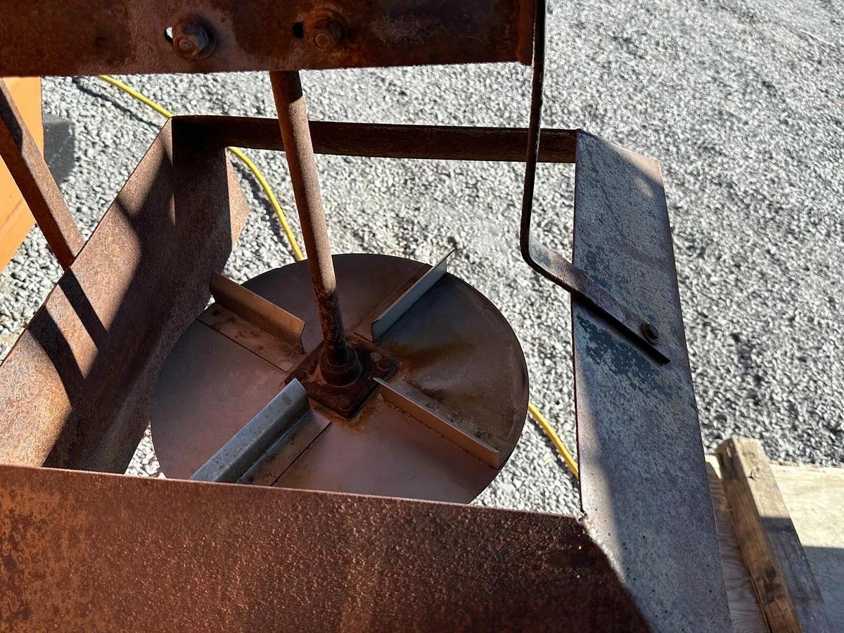 Used Tarco Highlander Jr Stainless Steel 7’ Salt Spreader Sander