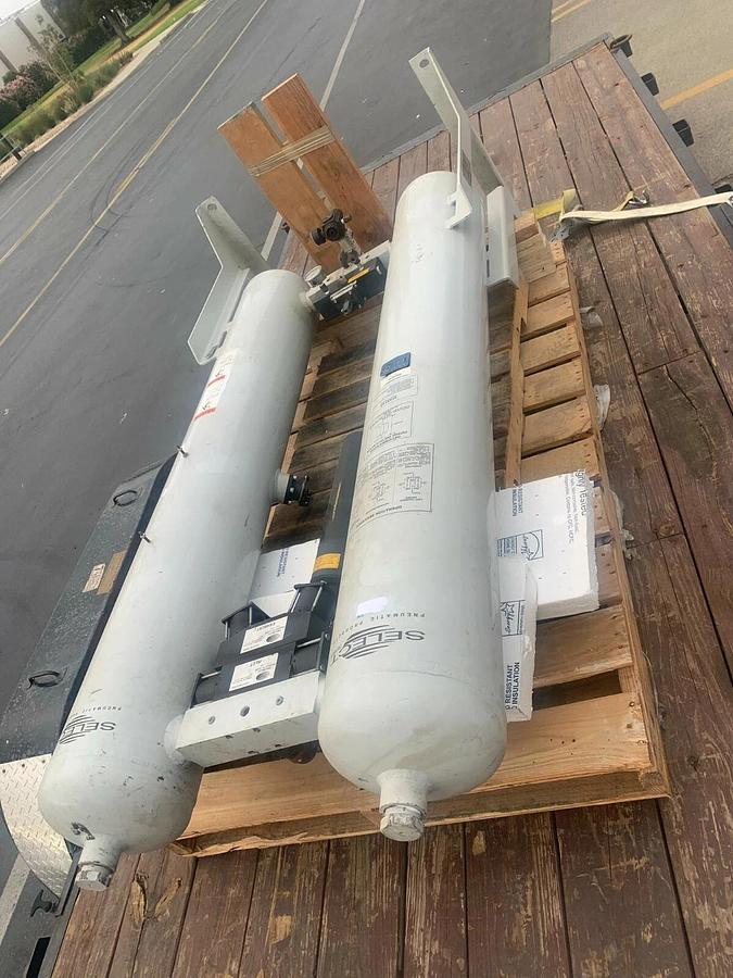 Used Pneumatic Products -Select Series Flair Twin Tower Dessicant Air Dryer - Reno,NV