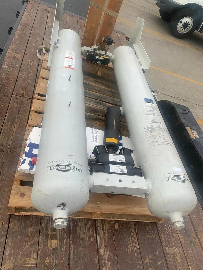 Used Pneumatic Products -Select Series Flair Twin Tower Dessicant Air Dryer - Reno,NV