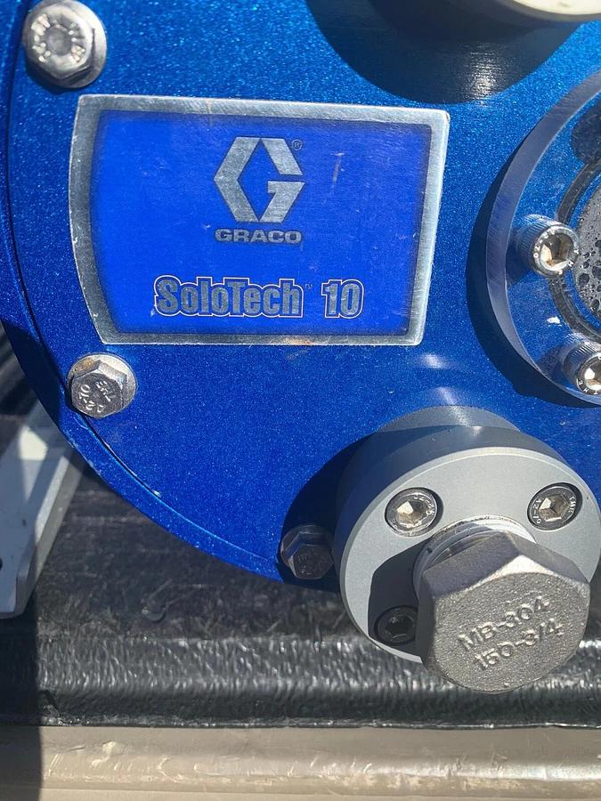 Used Graco SoloTech™ 10 Low Speed Hypalon Peristaltic Hose Pump + A/B VFD